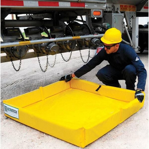 UltraTech - 75 Gal 18 oz PVC Containment Berm, Mini-Foam Wall - 1/2' High x 6' Wide x 4" Long - Americas Industrial Supply