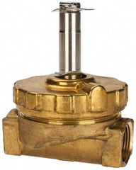 Parker - 3/4" Port, Two Way, Piloted Diaphragm, Brass Solenoid Valve - Normally Closed, 300 Max PSI, NBR Seal - Americas Industrial Supply