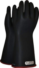 Salisbury by Honeywell - Class 1, Size 2XL (11), 14" Long, Rubber Lineman's Glove - 7,500 AC Max Use Voltage, 10,000 AC Test Voltage, Black/Red, ASTM D120, IEC EN60903 - Americas Industrial Supply