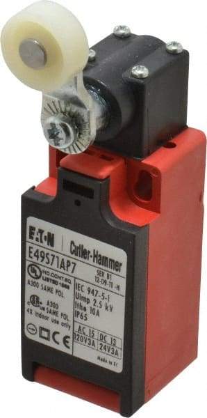 Eaton Cutler-Hammer - SPDT, NC/NO, 240 VAC, 30 VDC, Screw Terminal, Roller Lever Actuator, General Purpose Limit Switch - 4, 13, 4X, 6P NEMA Rating, IP65 IPR Rating, Screw Mount - Americas Industrial Supply