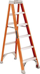 Louisville - 4 Steps, 5' High, Type IA Rating, Fiberglass Step Ladder - 300 Lb Capacity, 21-1/16" Base Width - Americas Industrial Supply
