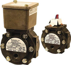 Barksdale - 0.22 to 3 psi Adjustable Range, 12 Max psi, Differential Pressure Switch - 1/8 NPT Female, 12in Free Leads, SPDT Contact, Polysulfone Wetted Parts, 5% Repeatability - Americas Industrial Supply