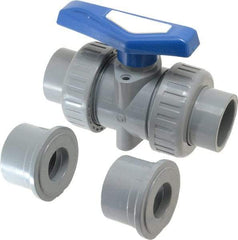 Simtech - 1-1/4" Pipe, Full Port, CPVC True Union Design Ball Valve - Inline - Two Way Flow, FNPT x FNPT (with Socket Adapter) Ends, Tee Handle, 232 WOG - Americas Industrial Supply