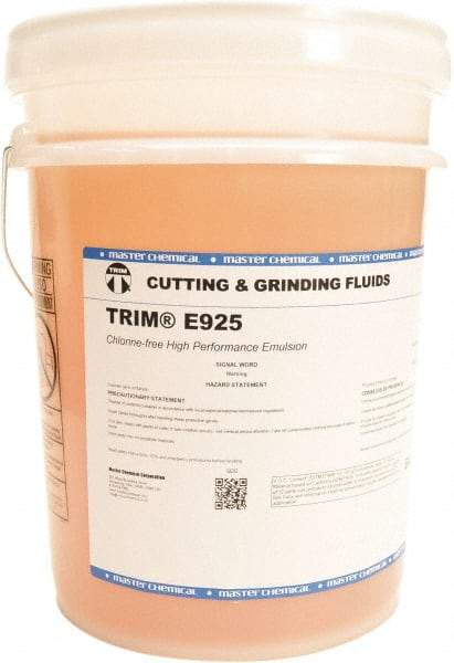 Master Fluid Solutions - Trim E925, 5 Gal Pail Emulsion Fluid - Water Soluble, For Cutting, Drilling, Sawing, Grinding - Americas Industrial Supply