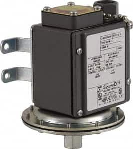 Square D - 4, 13 and 4X NEMA Rated, SPDT, 0.2 to 10 psi, Vacuum Switch Pressure and Level Switch - Adjustable Pressure, 120 VAC, 125 VDC, 240 VAC, 250 VDC, Screw Terminal - Americas Industrial Supply