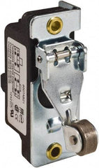 Square D - SPDT, NC/NO, 600 VAC, Screw Terminal, Roller Plunger Actuator, General Purpose Limit Switch - 1 NEMA Rating, IP20 IPR Rating, Bracket Mount, 1/2 Lb. Operating Force - Americas Industrial Supply