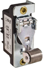 Square D - DPDT, 2NC/2NO, 600 Volt Screw Terminal, Roller Plunger Actuator, General Purpose Limit Switch - 1 NEMA Rating, IP20 IPR Rating, Bracket Mount, 1/2 Lb. Operating Force - Americas Industrial Supply