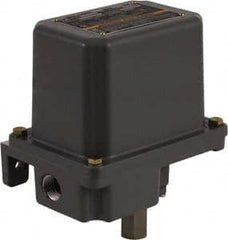 Square D - 7 and 9 NEMA Rated, SPDT, 90 to 2,900 psi, Electromechanical Pressure and Level Switch - Adjustable Pressure, 120 VAC at 6 Amp, 125 VDC at 0.22 Amp, 240 VAC at 3 Amp, 250 VDC at 0.27 Amp, 1/4 Inch Connector, Screw Terminal, For Use with 9012G - Americas Industrial Supply