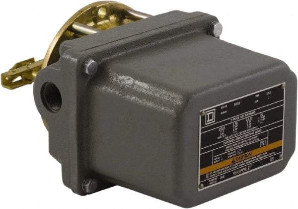 Square D - 7 and 9 NEMA Rated, DPST-DB, Float Switch Pressure and Level Switch - 575 VAC, Line-Load-Load-Line Terminal - Americas Industrial Supply