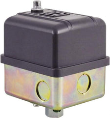 Square D - 1, 7, 9 and 3R NEMA Rated, 40 to 60 psi, Electromechanical Pressure and Level Switch - Adjustable Pressure, 575 VAC, L1-T1, L2-T2 Terminal, For Use with Square D Pumptrol - Americas Industrial Supply