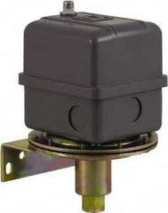 Square D - 1 NEMA Rated, DPST, 16.5 inHg to 25 inHg, Vacuum Switch Pressure and Level Switch - Adjustable Pressure, 480 VAC, Screw Terminal - Americas Industrial Supply