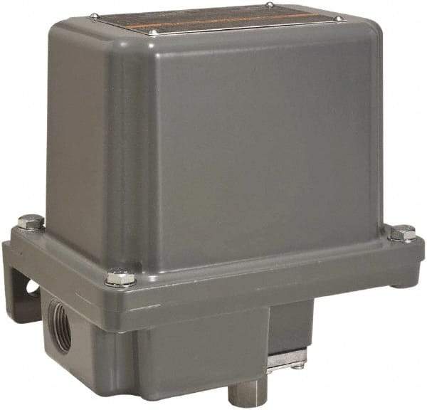 Square D - 7 and 9 NEMA Rated, SPDT, 170 to 5,600 psi, Electromechanical Pressure and Level Switch - Adjustable Pressure, 120 VAC at 6 Amp, 125 VDC at 0.22 Amp, 240 VAC at 3 Amp, 250 VDC at 0.27 Amp, 1/4 Inch Connector, Screw Terminal, For Use with 9012G - Americas Industrial Supply