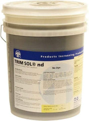 Master Fluid Solutions - Trim SOL nd, 5 Gal Pail Cutting & Grinding Fluid - Water Soluble, For Cutting, Grinding - Americas Industrial Supply