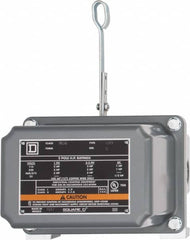 Square D - 7 and 9 NEMA Rated, DPST, Float Switch Pressure and Level Switch - 575 VAC, Line-Load-Load-Line Terminal - Americas Industrial Supply