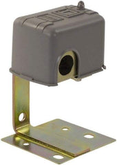 Square D - 1 NEMA Rated, DPST, Float Switch Pressure and Level Switch - Line-Load-Load-Line Terminal - Americas Industrial Supply