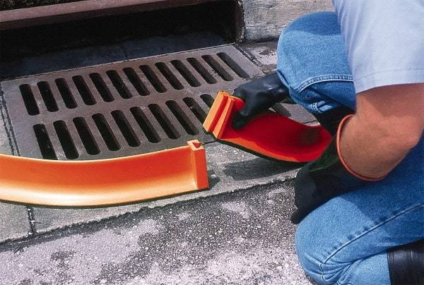 UltraTech - Polyurethane Ultra-Spill Berm - 4-1/2" High x 4" Wide x 5" Long - Americas Industrial Supply