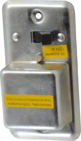 Cooper Bussmann - 125 VAC, Indicating Fuse Cover - For Use with 2-1/4 Inch Handy Boxes, FUSTAT Plug Fuses and FUSTRON Plug Fuses - Americas Industrial Supply