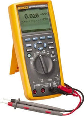 Fluke - 287, CAT IV, CAT III, 1,000 VAC/VDC, Digital True RMS Auto Ranging Manual Ranging Multimeter - 500 mOhm, Measures Voltage, Capacitance, Current, Frequency, Resistance, Temperature - Americas Industrial Supply