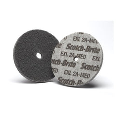 Scotch-Brite EXL Unitized Wheel XL-UW 2A Medium 3″ × 1/4″ × 1/4″ - Americas Industrial Supply
